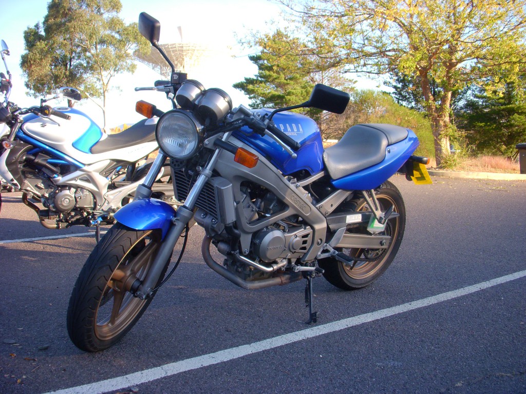 Honda_VT250_Spada_motorcycle